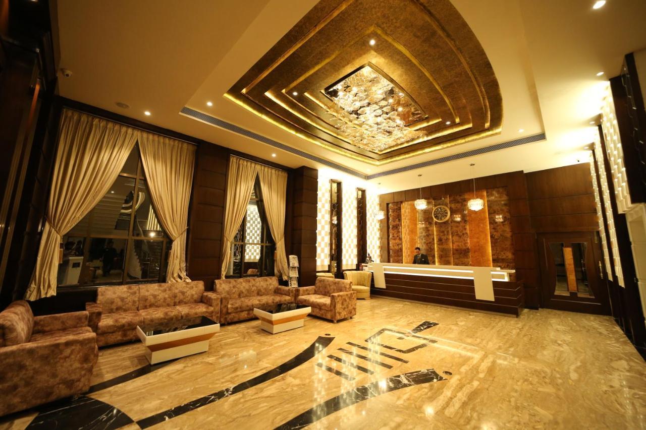 ג'אבלפור Hotel Prince Viraj מראה חיצוני תמונה