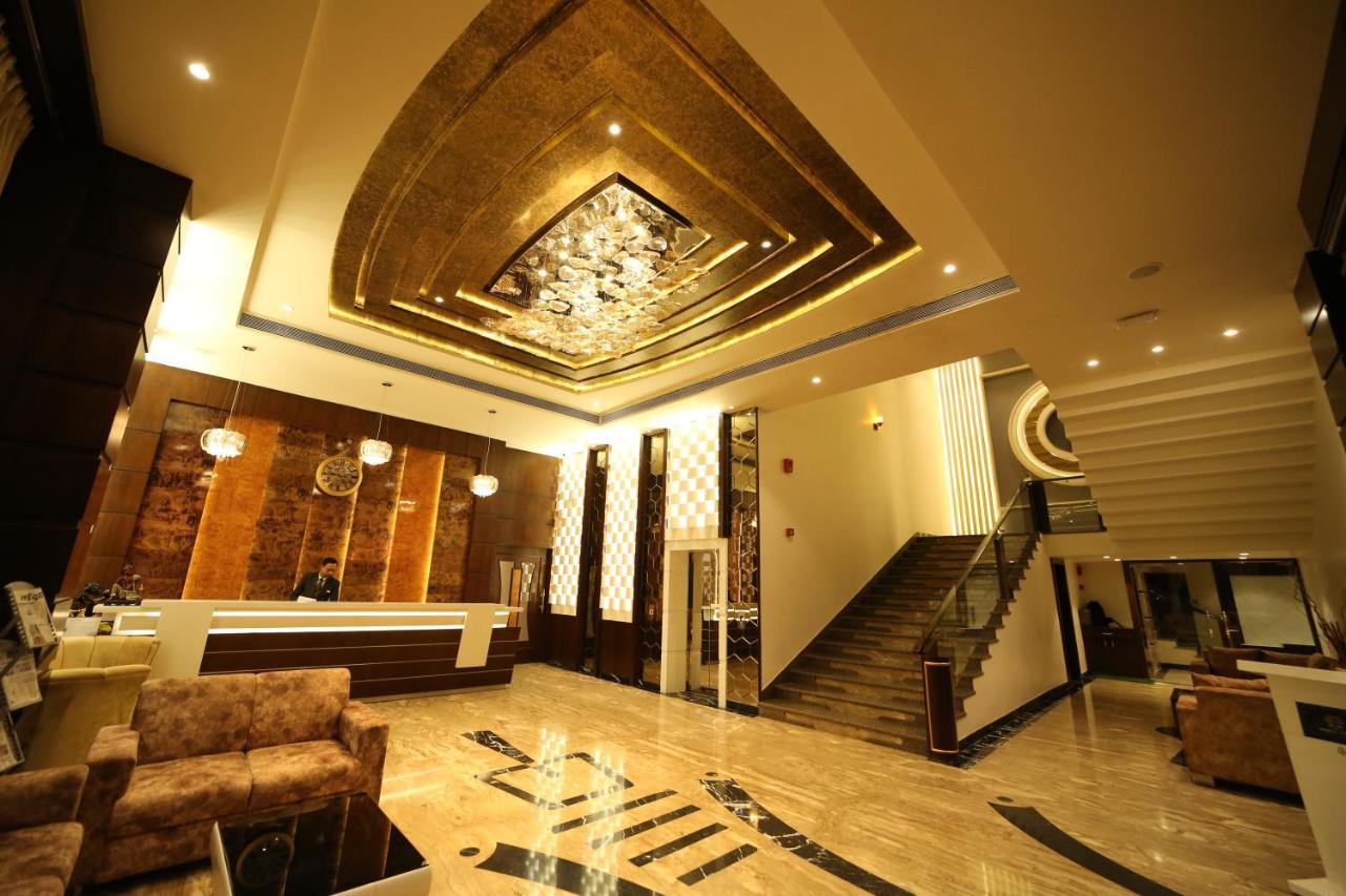 ג'אבלפור Hotel Prince Viraj מראה חיצוני תמונה