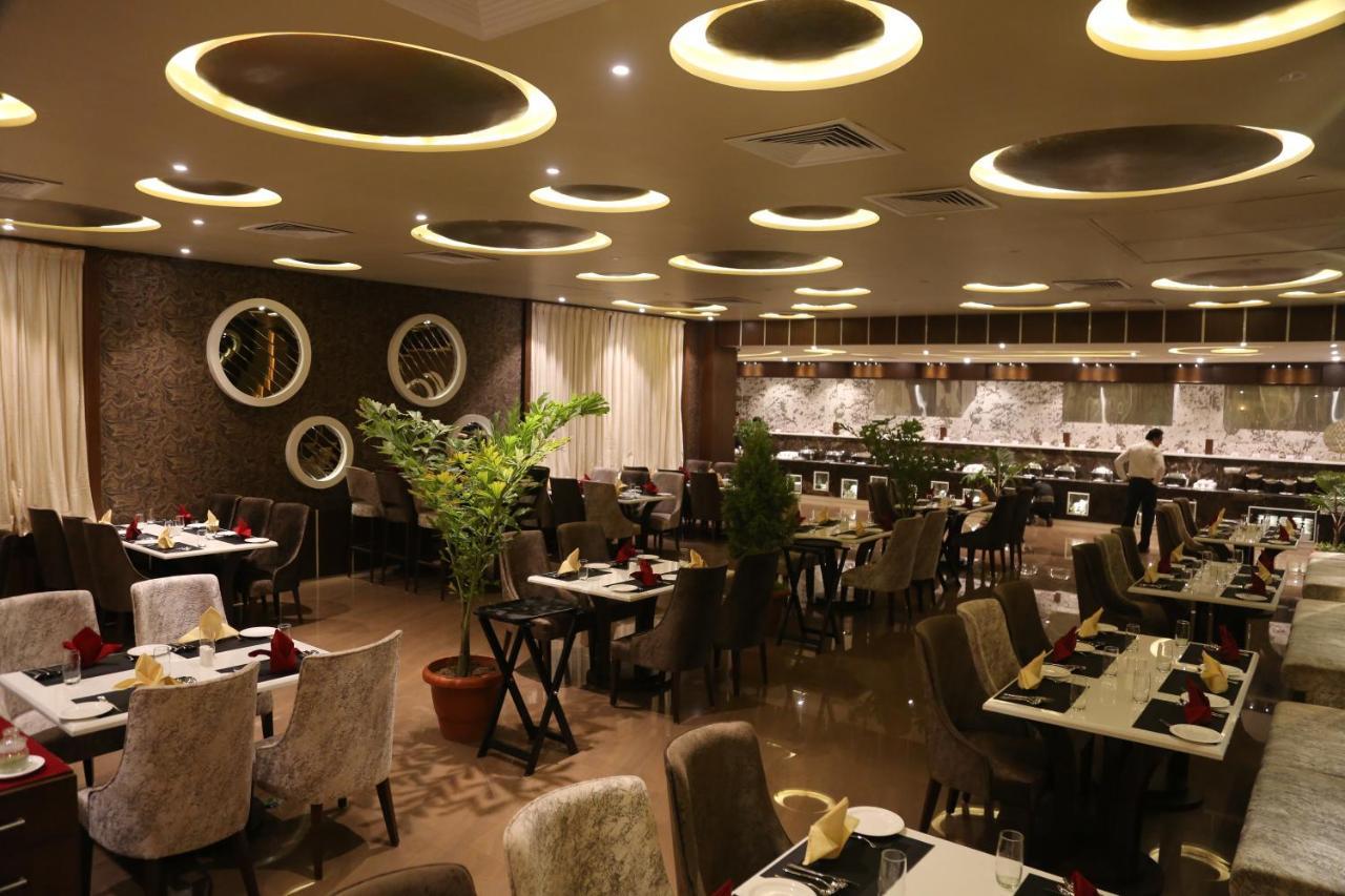 ג'אבלפור Hotel Prince Viraj מראה חיצוני תמונה